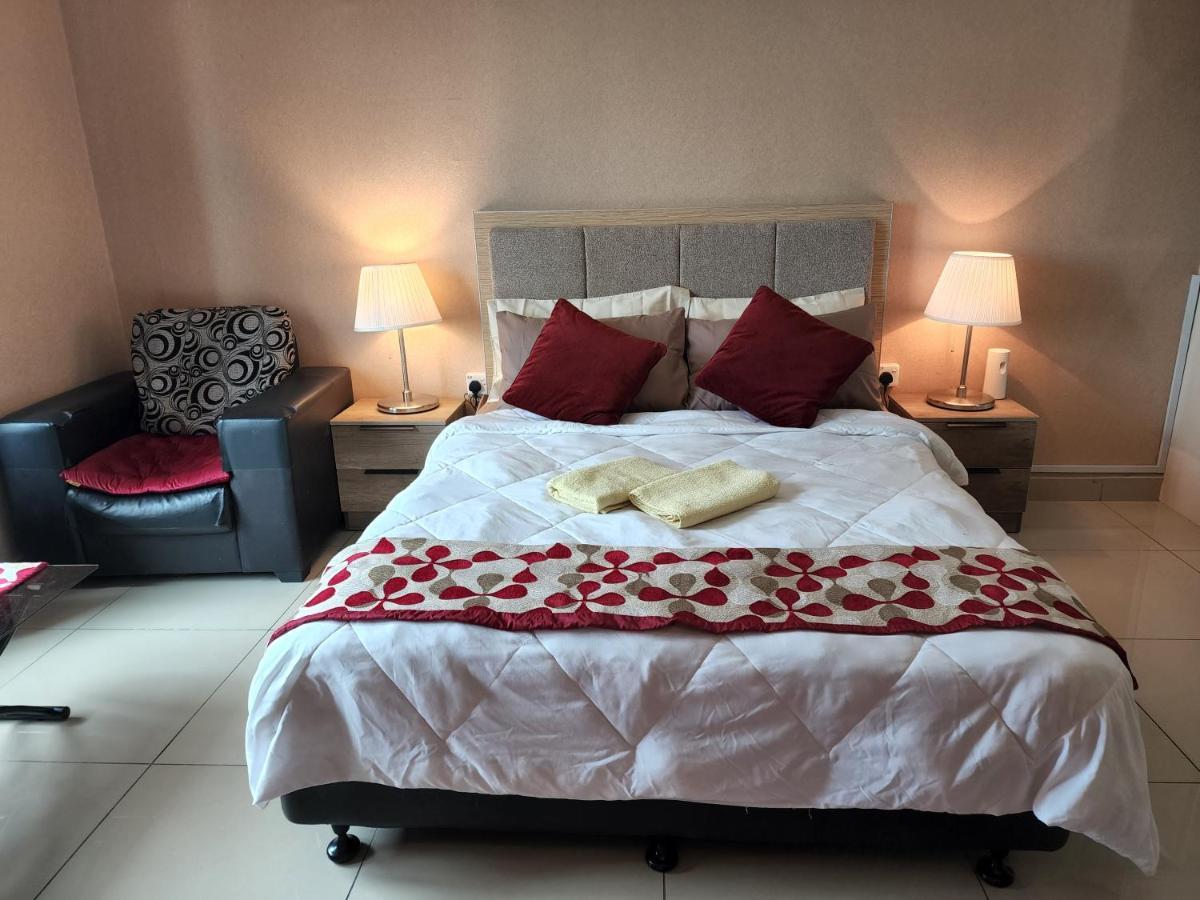 The Viana Apartment 1 Кота Бару Екстериор снимка